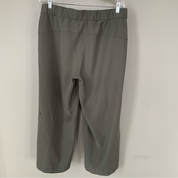 Lululemon On The Fly Wide Leg Pants Size 10 - Picture 3 of 8